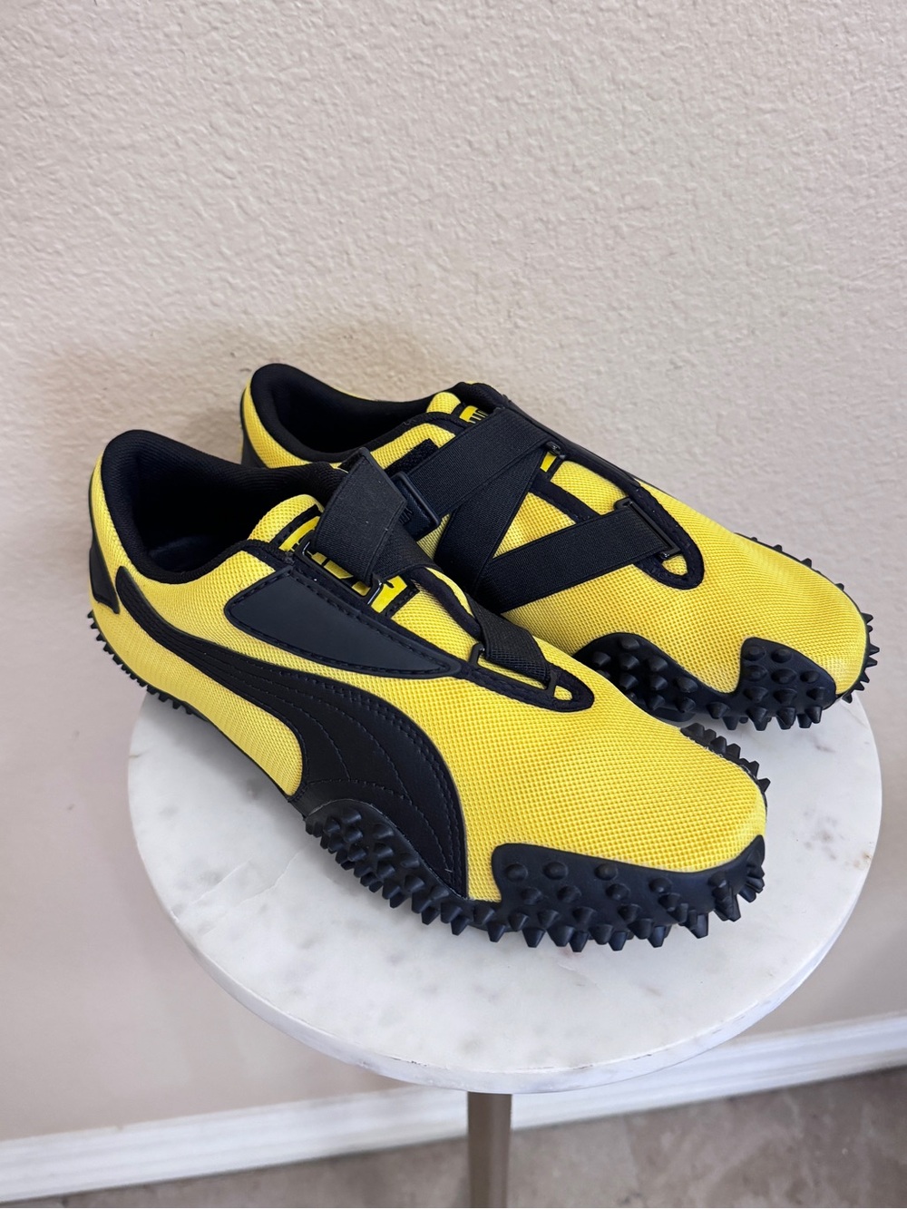 Women Puma Mostro black yellow avant-garde edgy unique spike casual sneakers 7.5